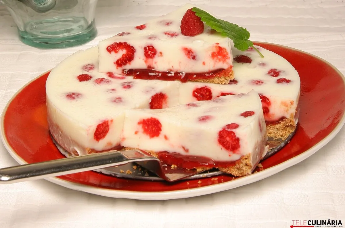 Delícia fresca de iogurte e framboesas