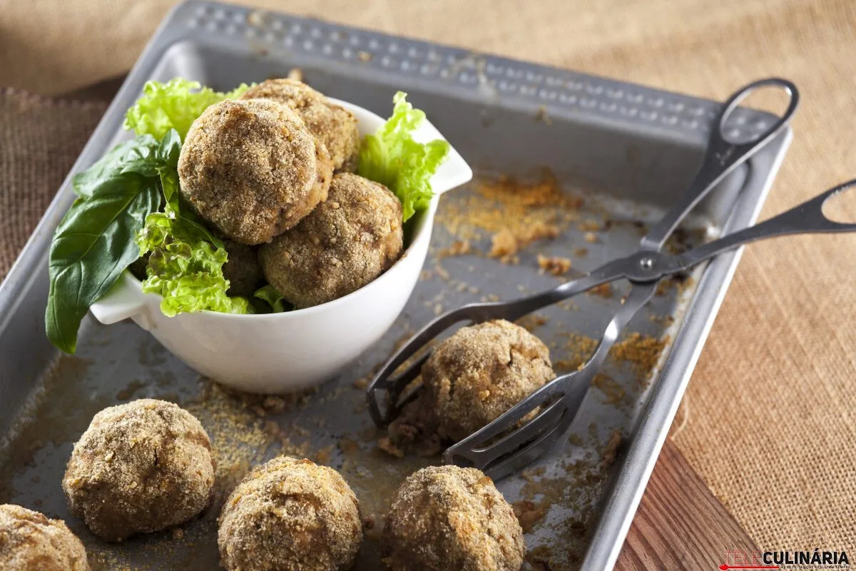 Almôndegas de vaca no forno