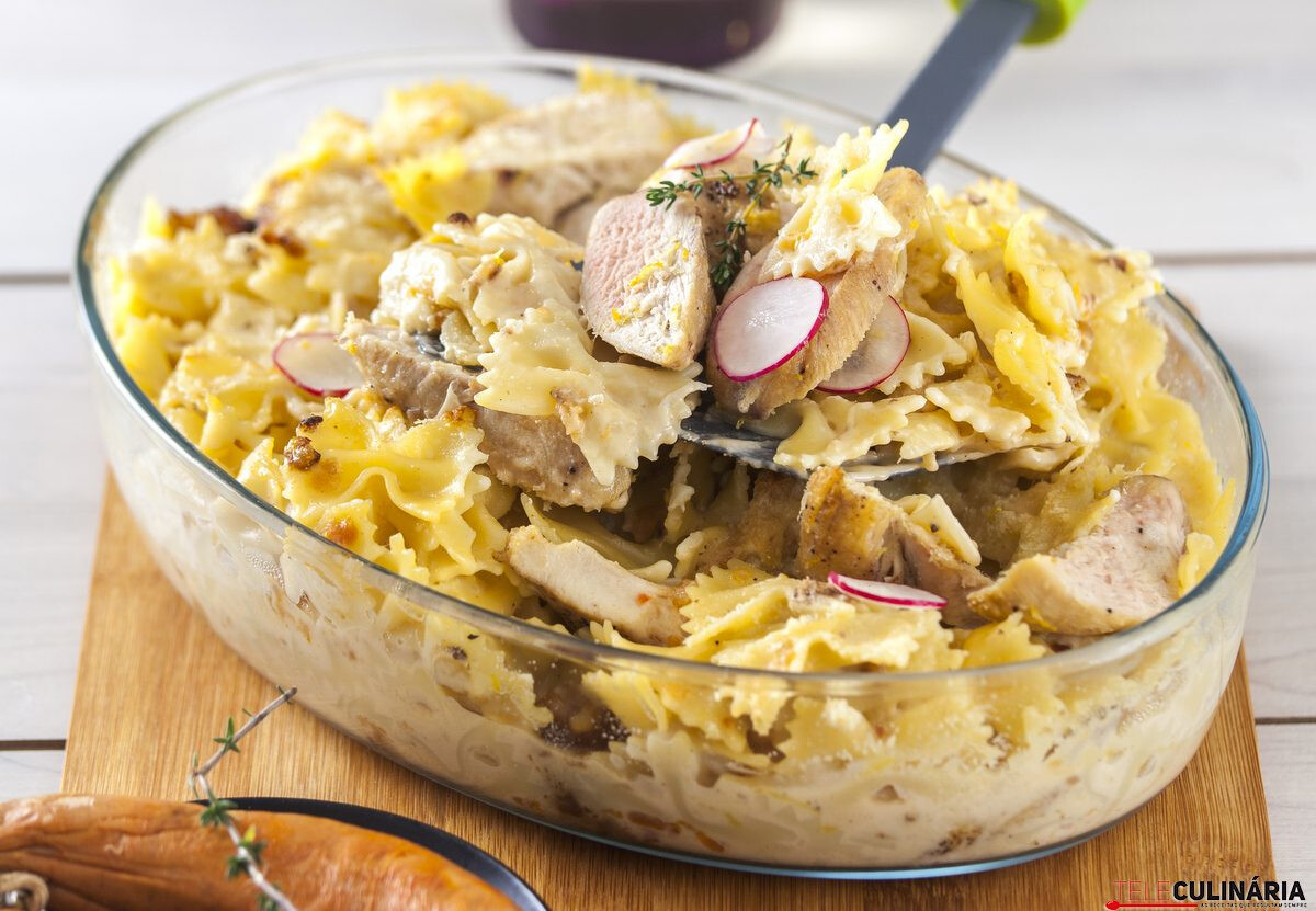 Massa gratinada de frango e farinheira