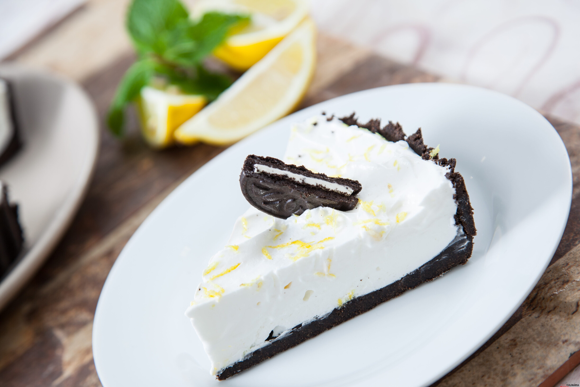Tarte de bolacha de chocolate com creme de limão