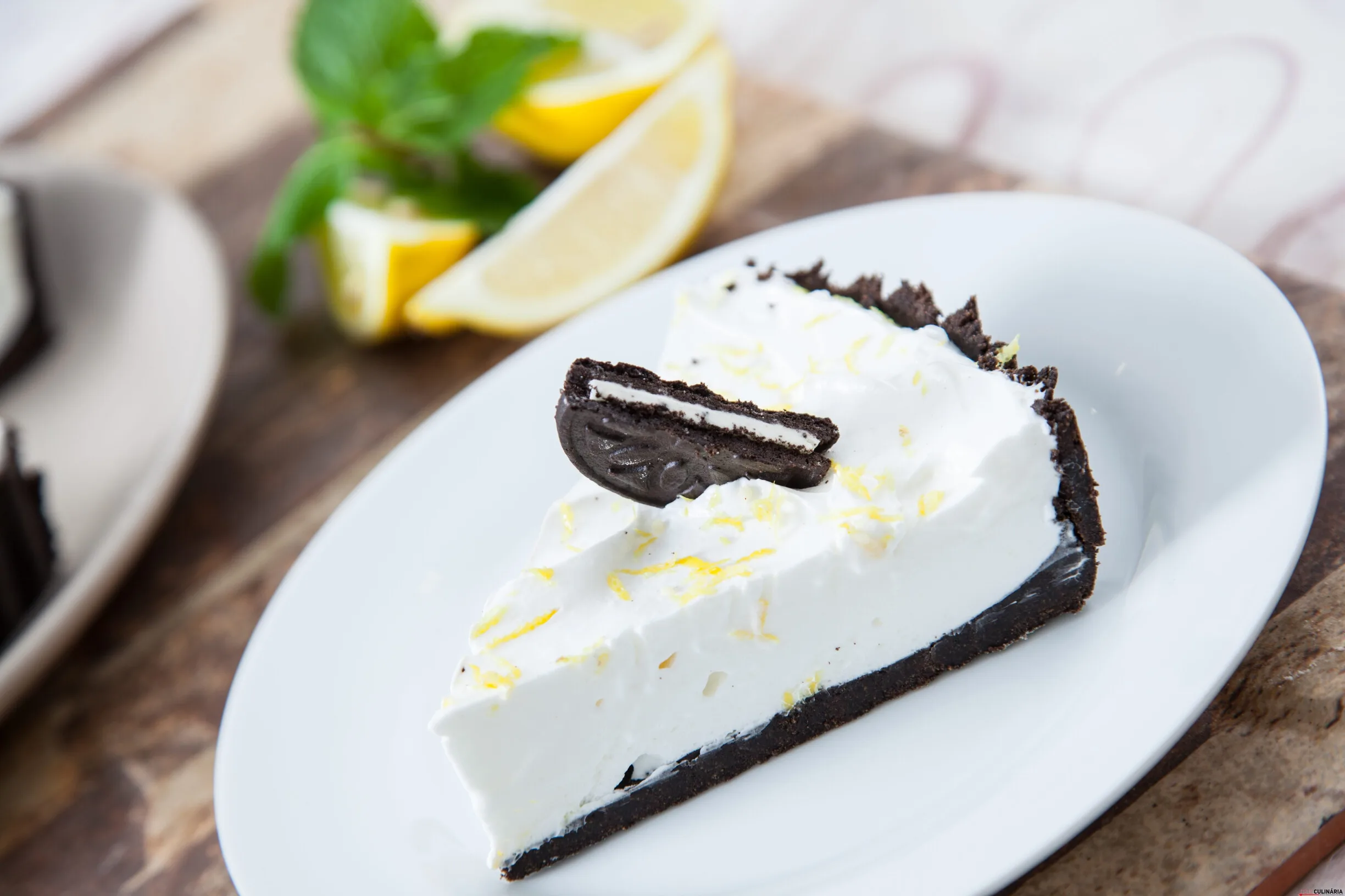 Tarte de bolacha de chocolate com creme de limão