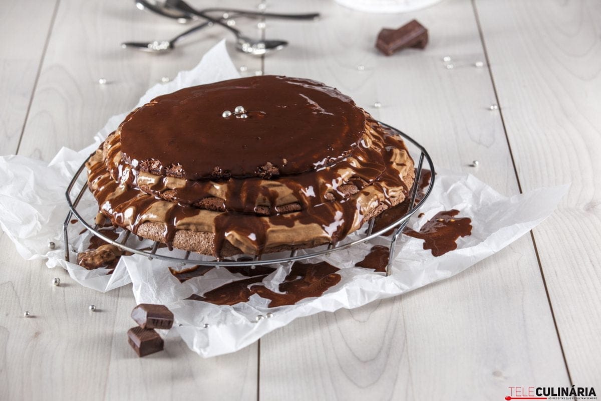 Receita de delícia de chocolate merengada