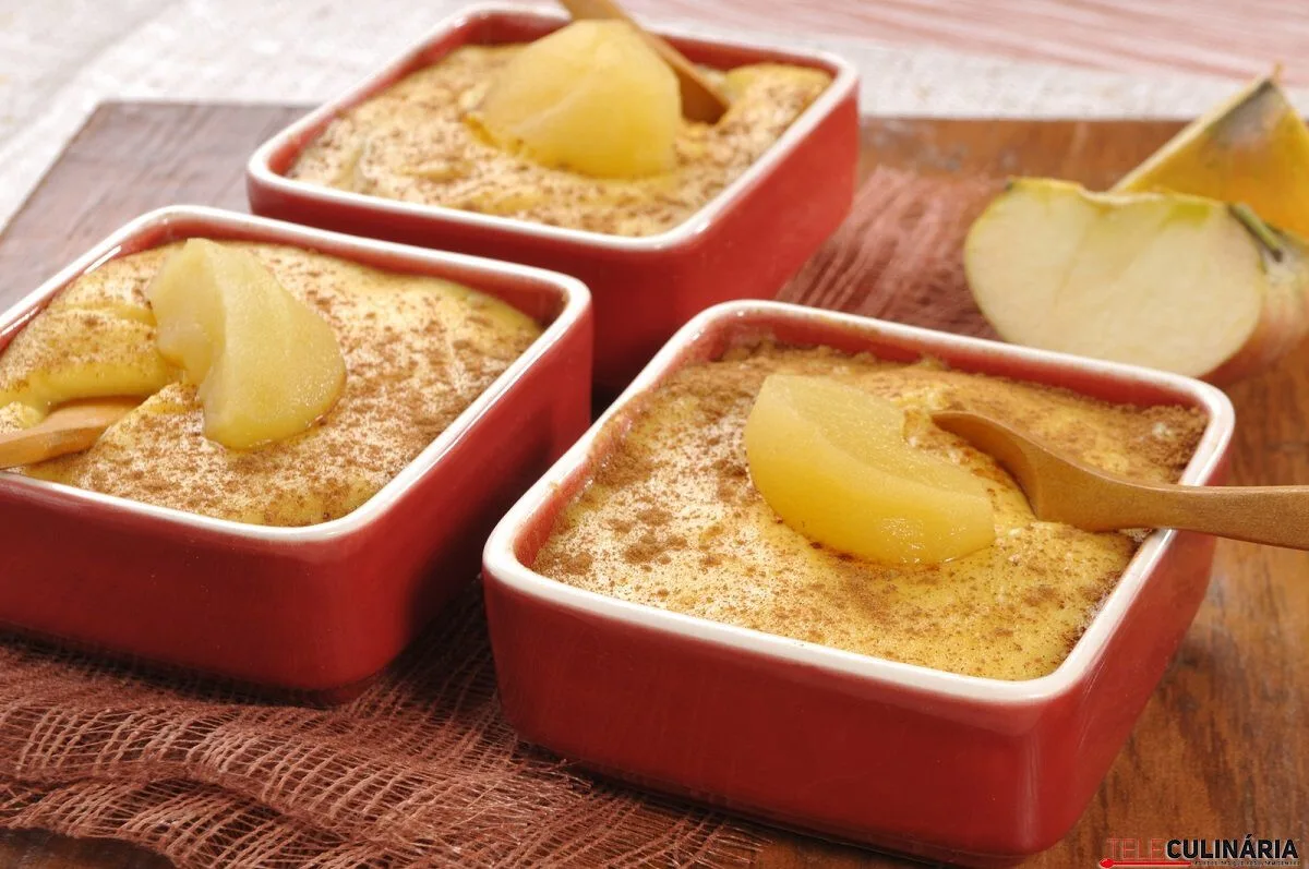 Delícia de maçã com vinho do porto