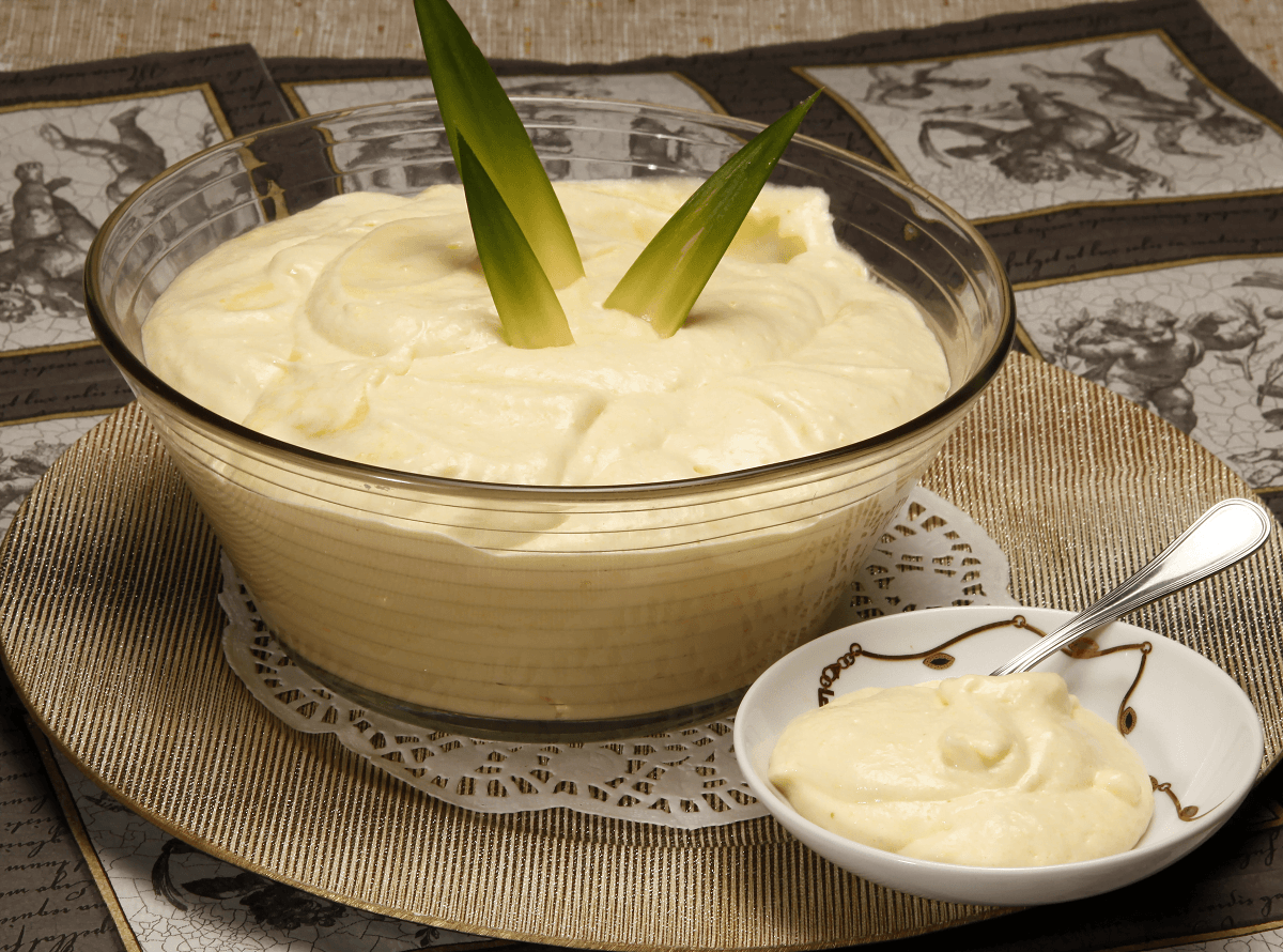 mousse de ananás fresca