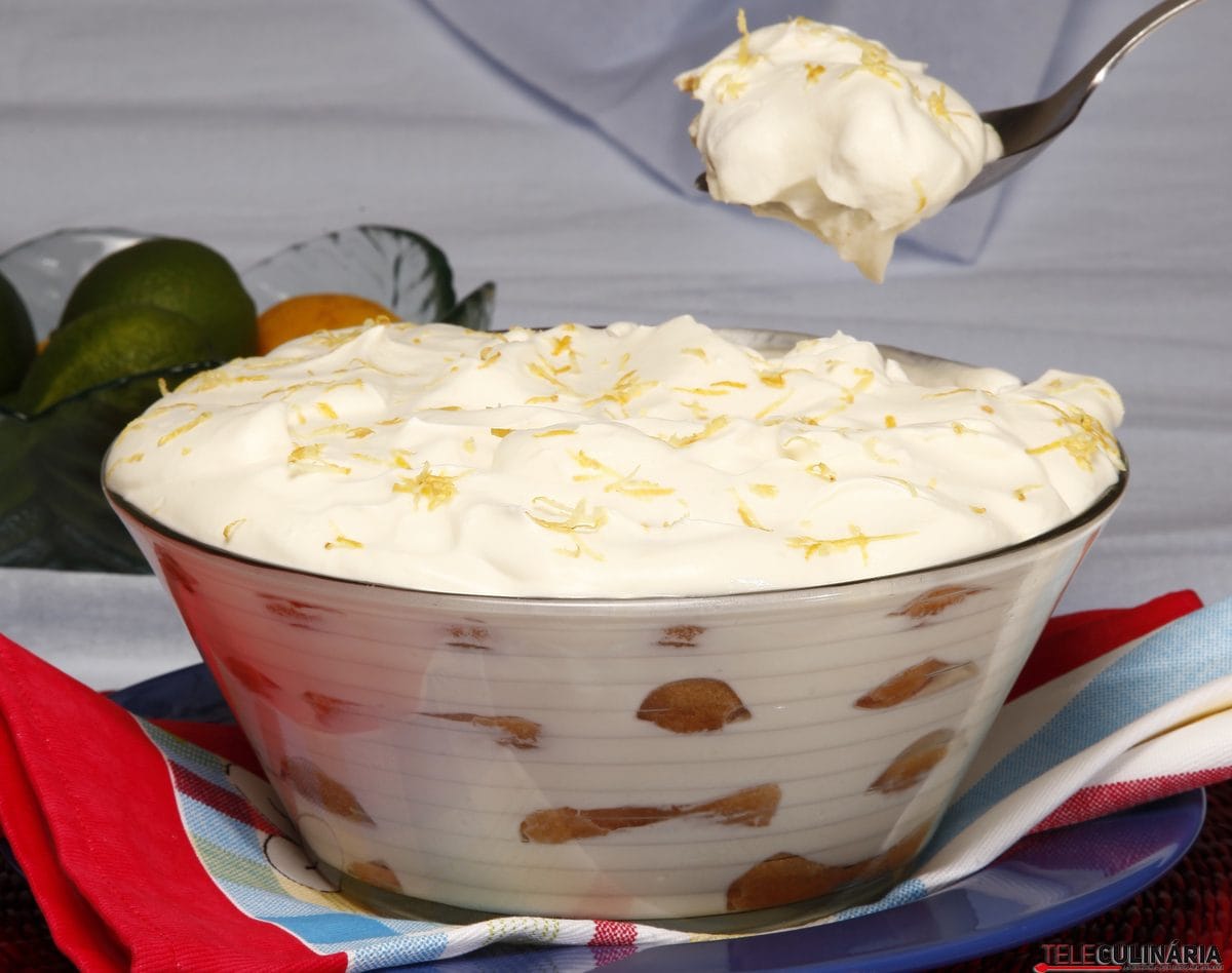 taça de leite condensado