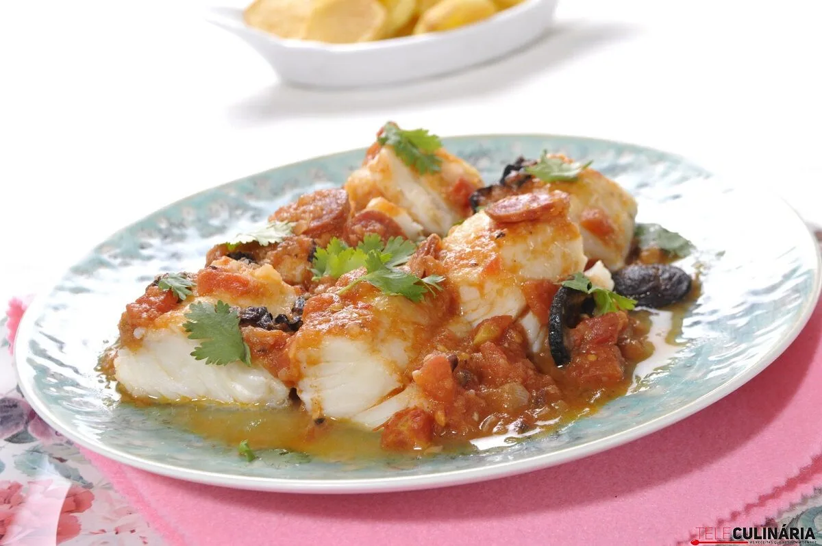 Bacalhau no vapor com enchidos (robot de cozinha)