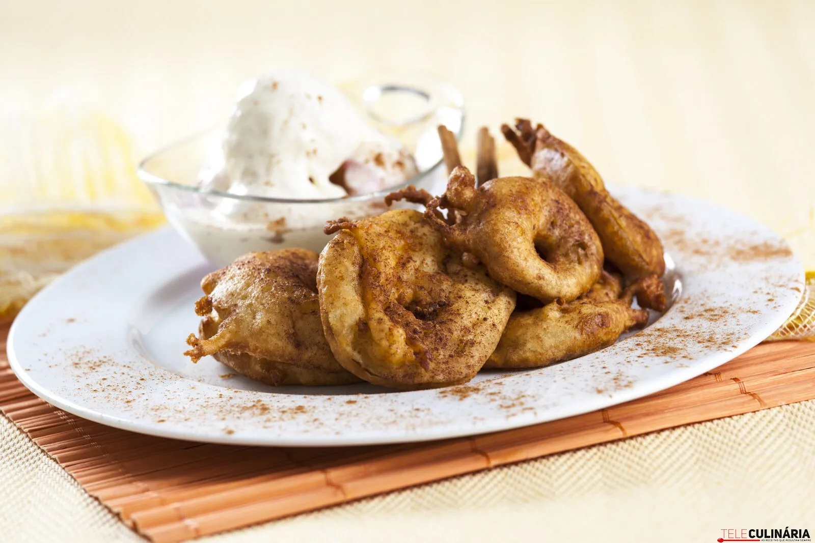 Maçã frita com gelado