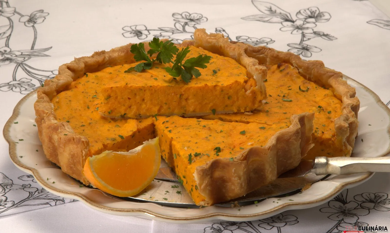 Tarte salgada de cenoura e laranja