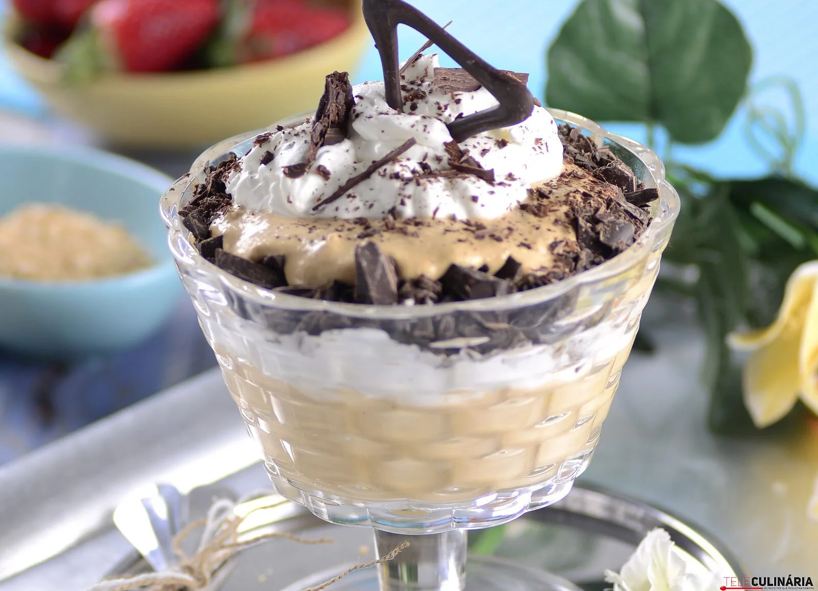 Mousse de caramelo com bolacha ralada