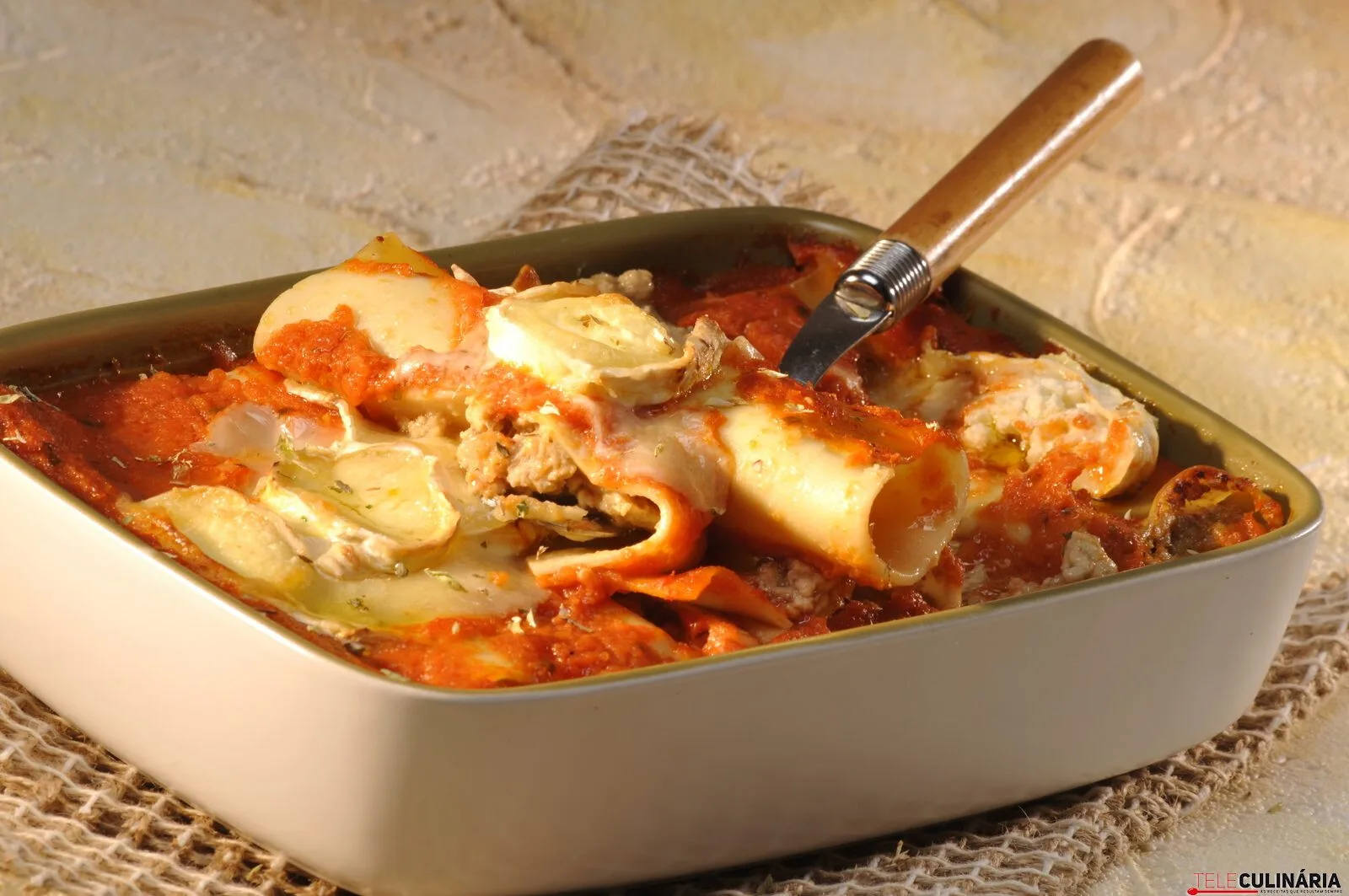Canelones de frango com queijo de cabra