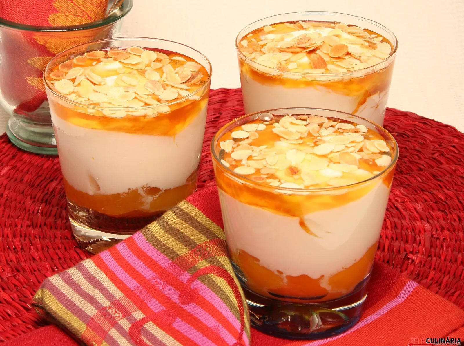 Delícia de pêssego com mel