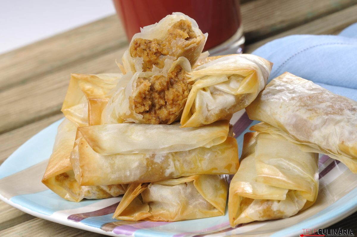 Trouxinhas de alheira (robot de cozinha)