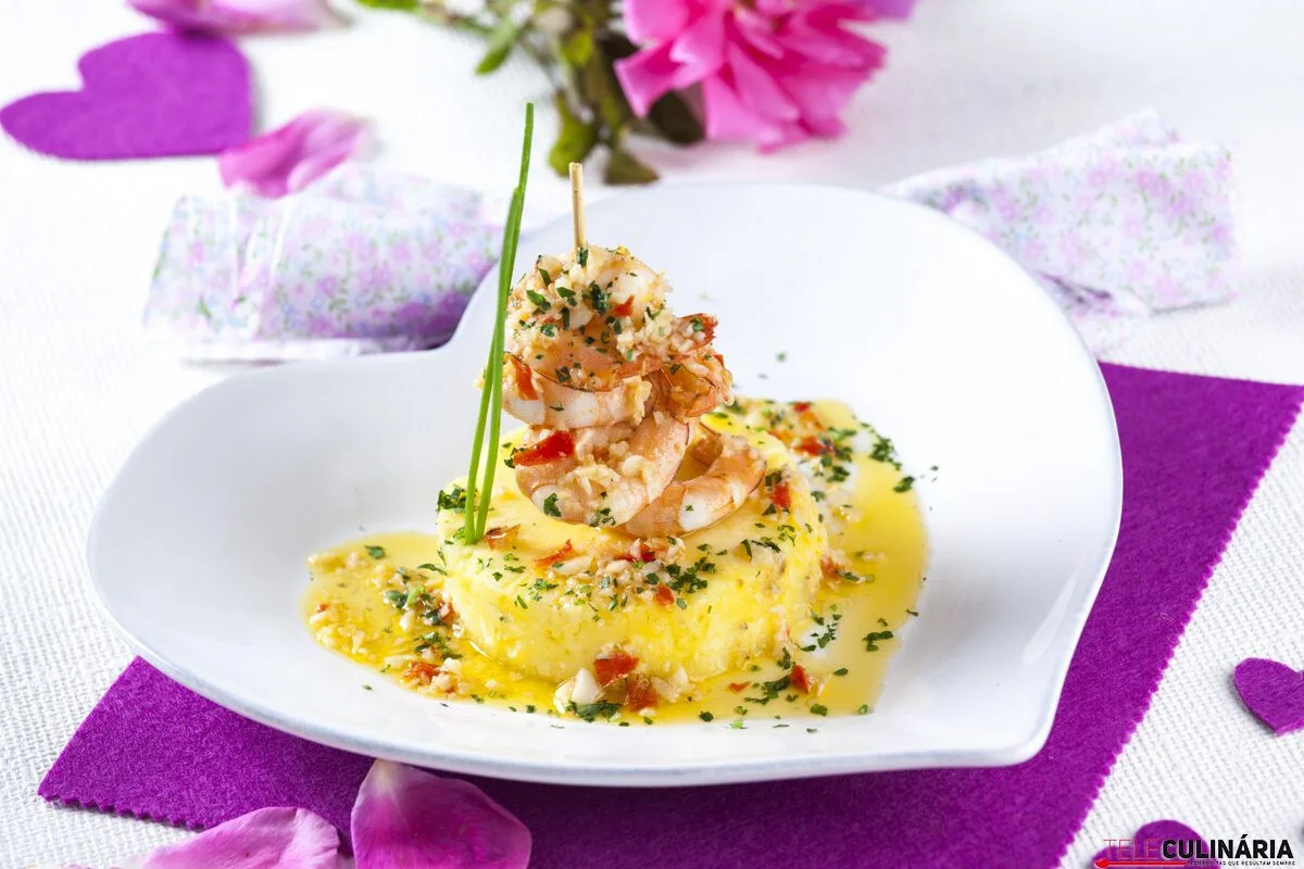 Cama de ananás em camarão ardente (robot de cozinha)