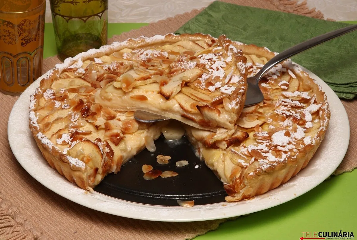 Tarte de maçã com amêndoa