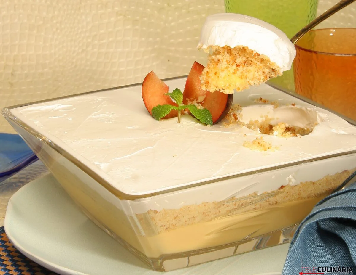 Creme de leite condensado com bolos de arroz