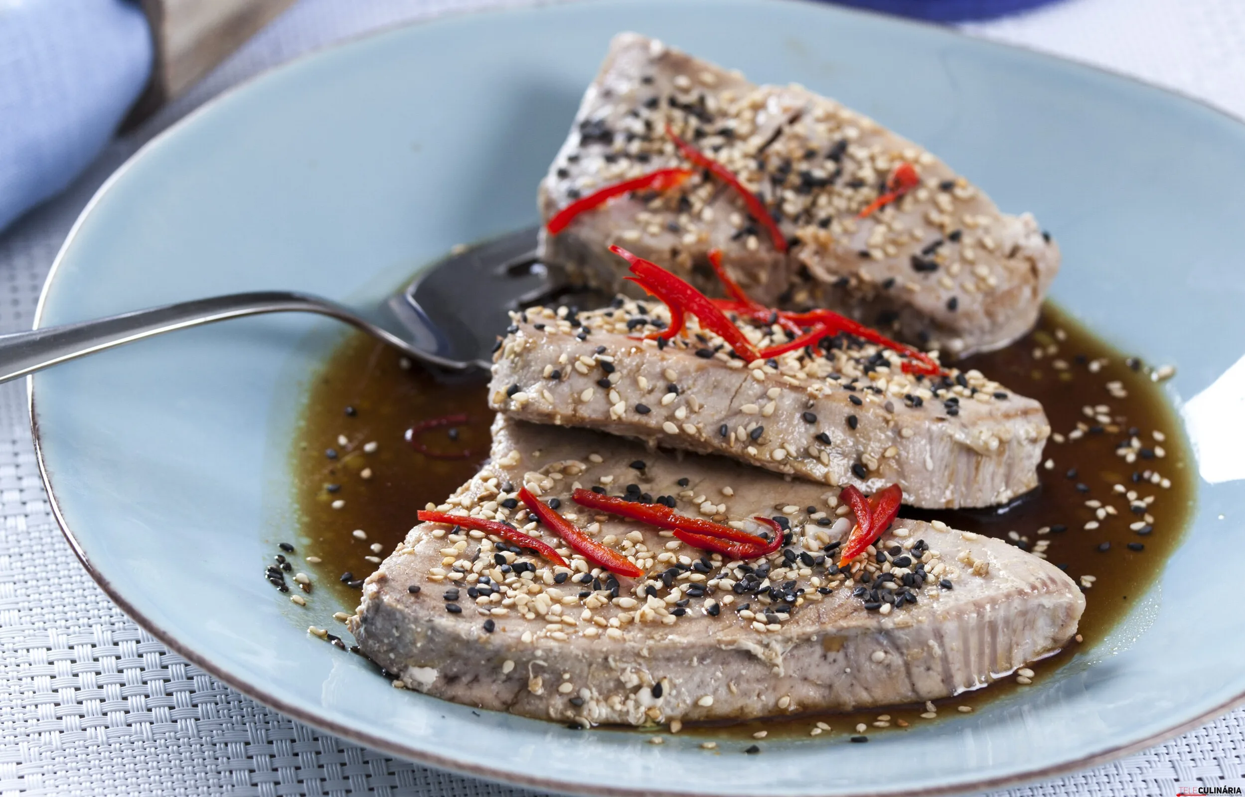 Lombos de atum com sésamo