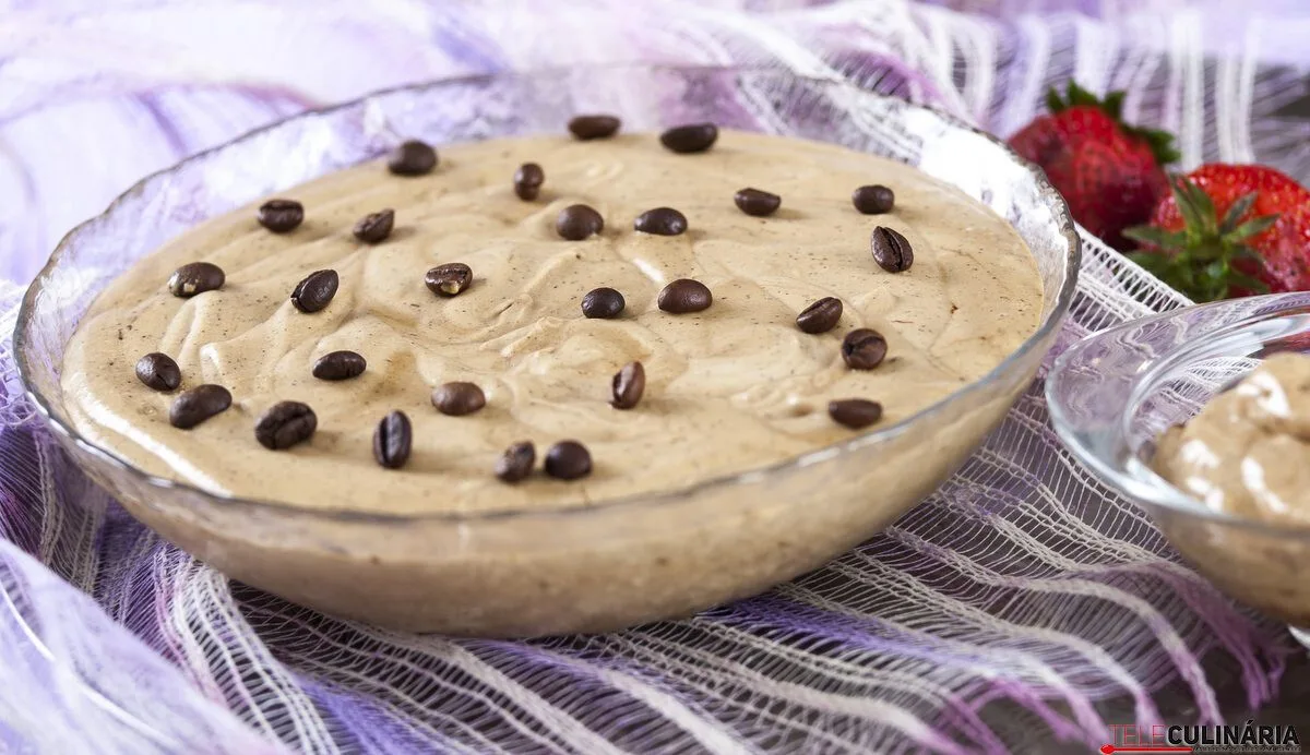 Mousse de café gelada