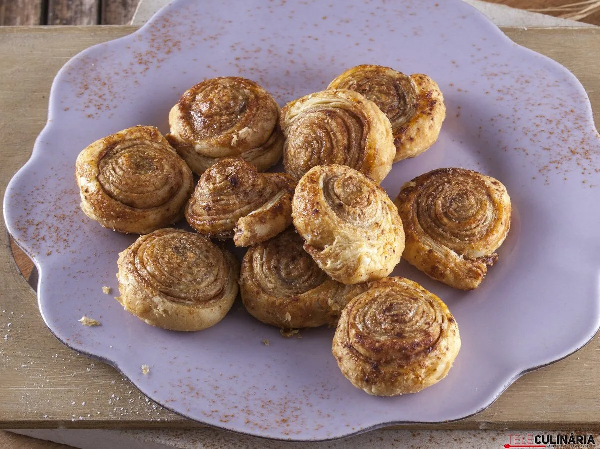 Caracóis de canela