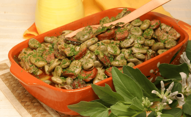 favas guisadas à portuguesa