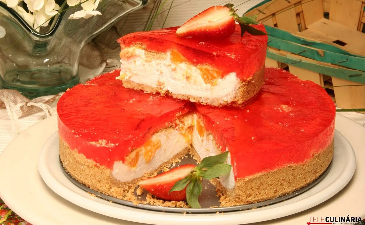 Semifrio em branco e rosa