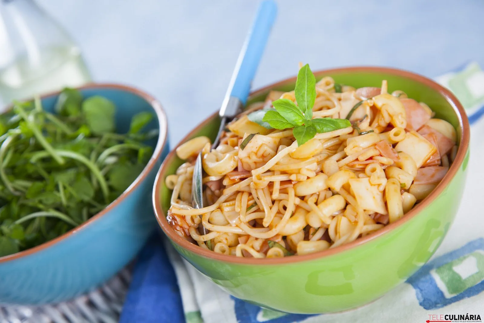 Massinha com fiambre e queijo