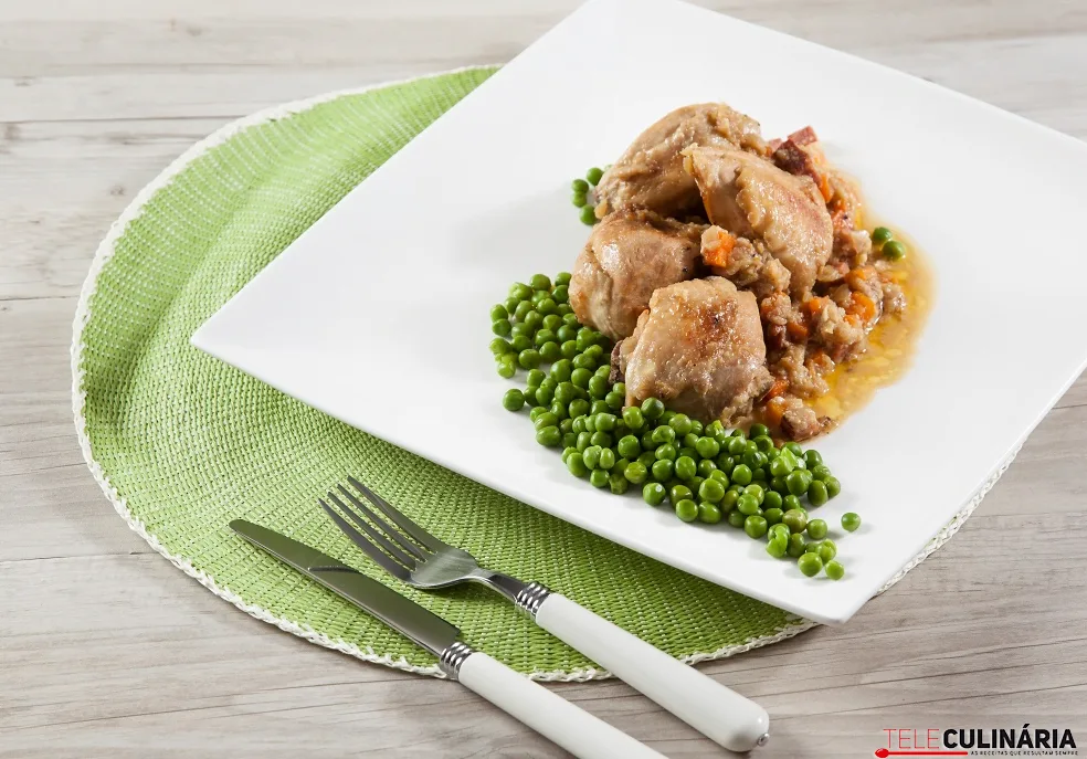 Frango guisado com iogurte