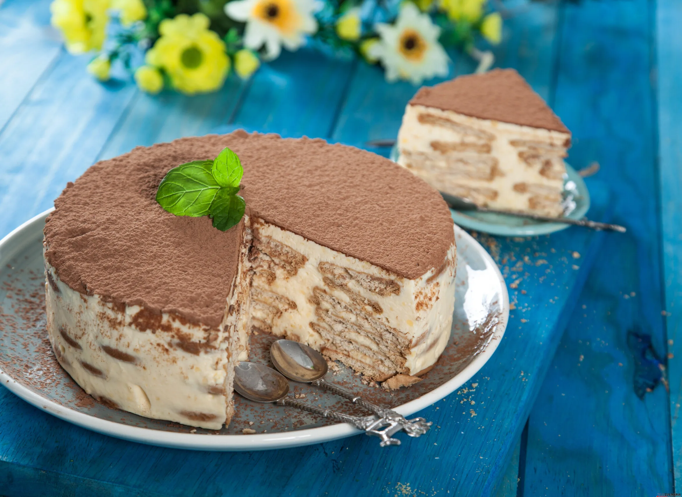 Bolo de bolacha molhadinho