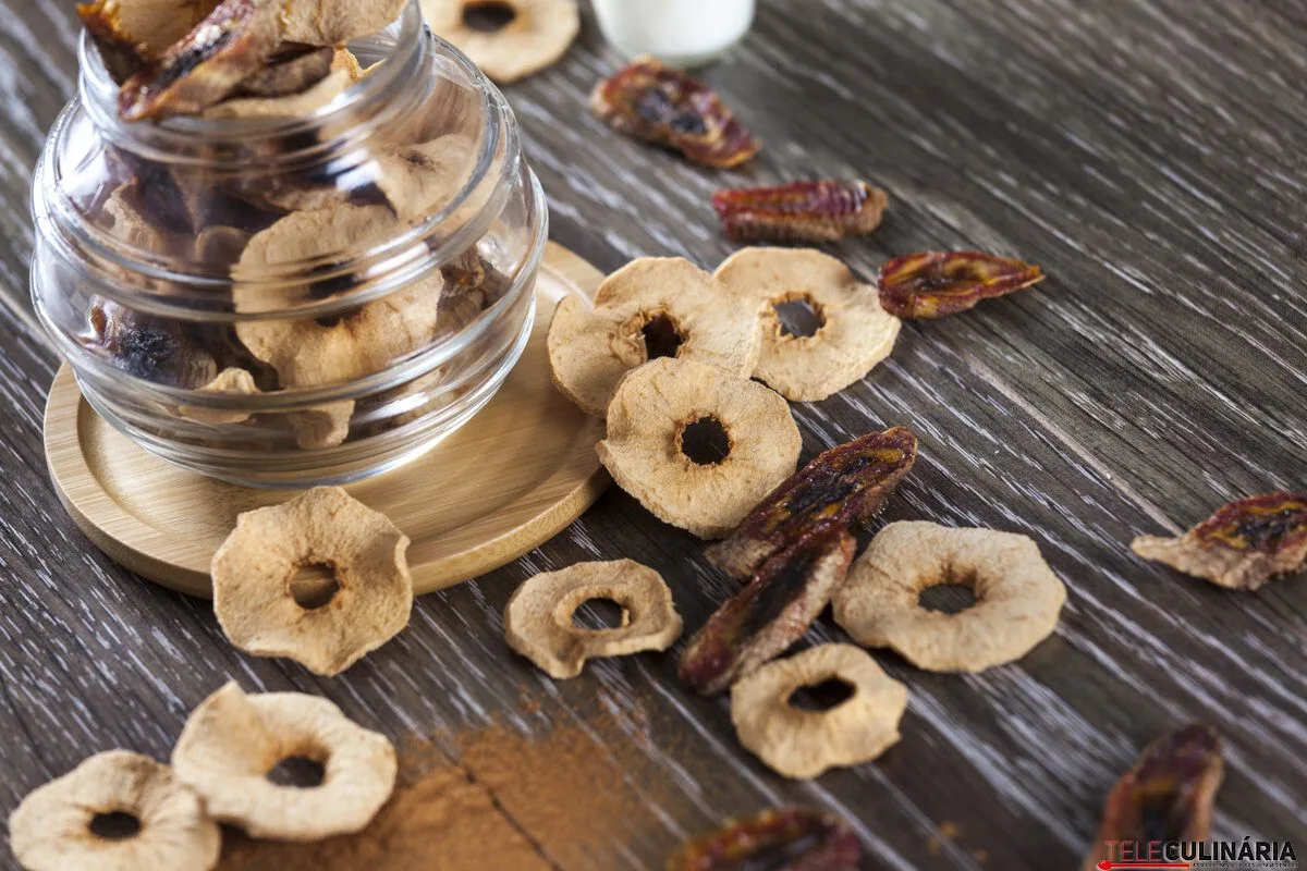 Crocantes de maçã e banana