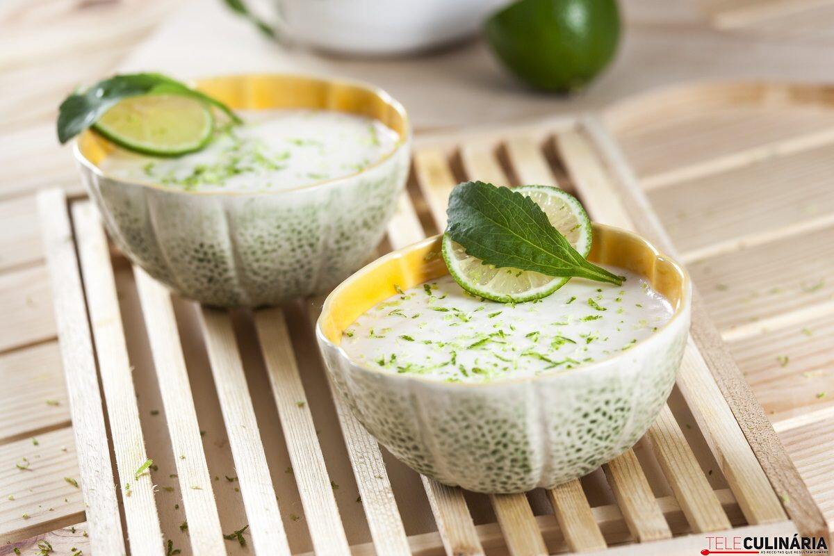 Receita de Pudim de chá de limão