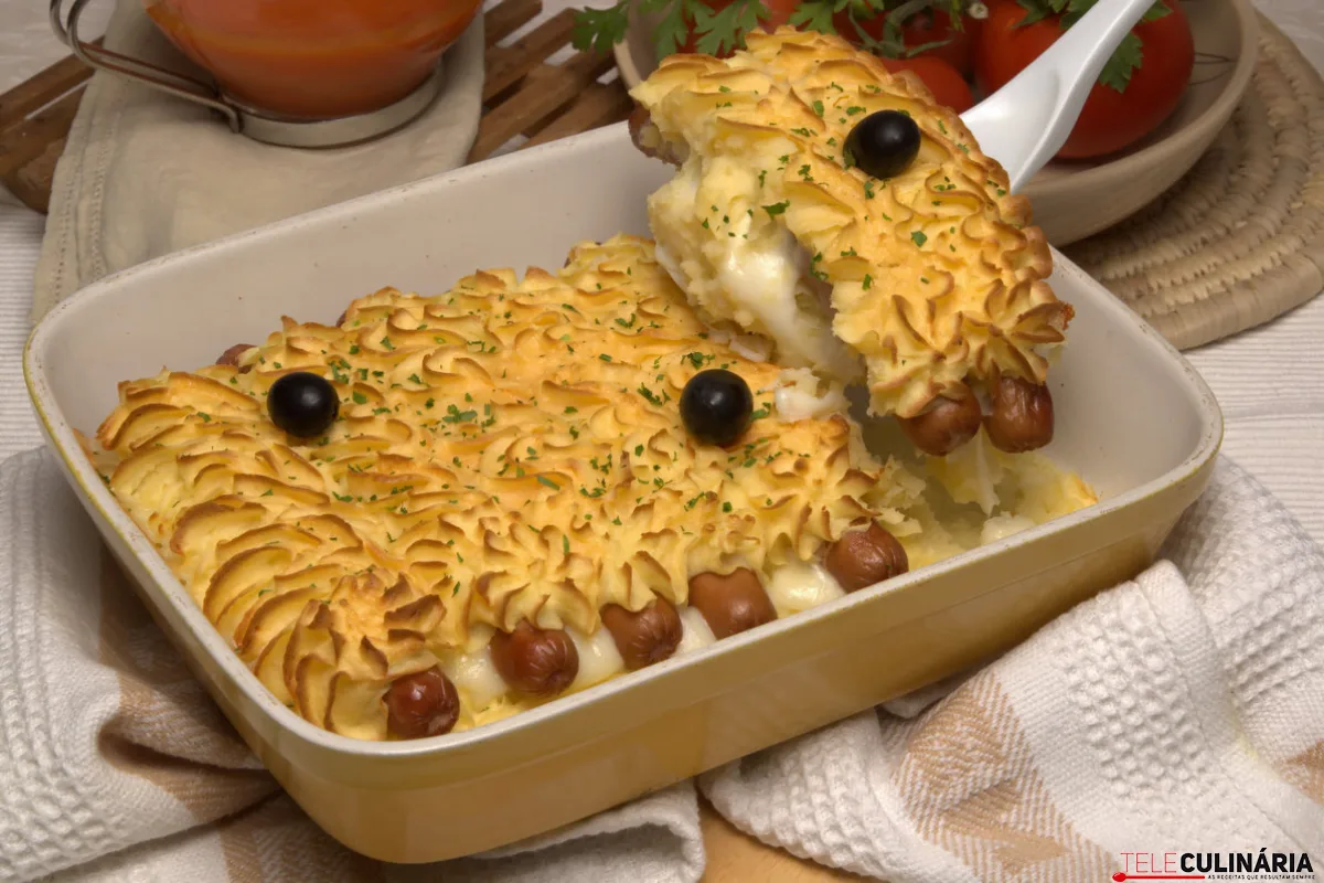 Montinhos de salsichas no forno