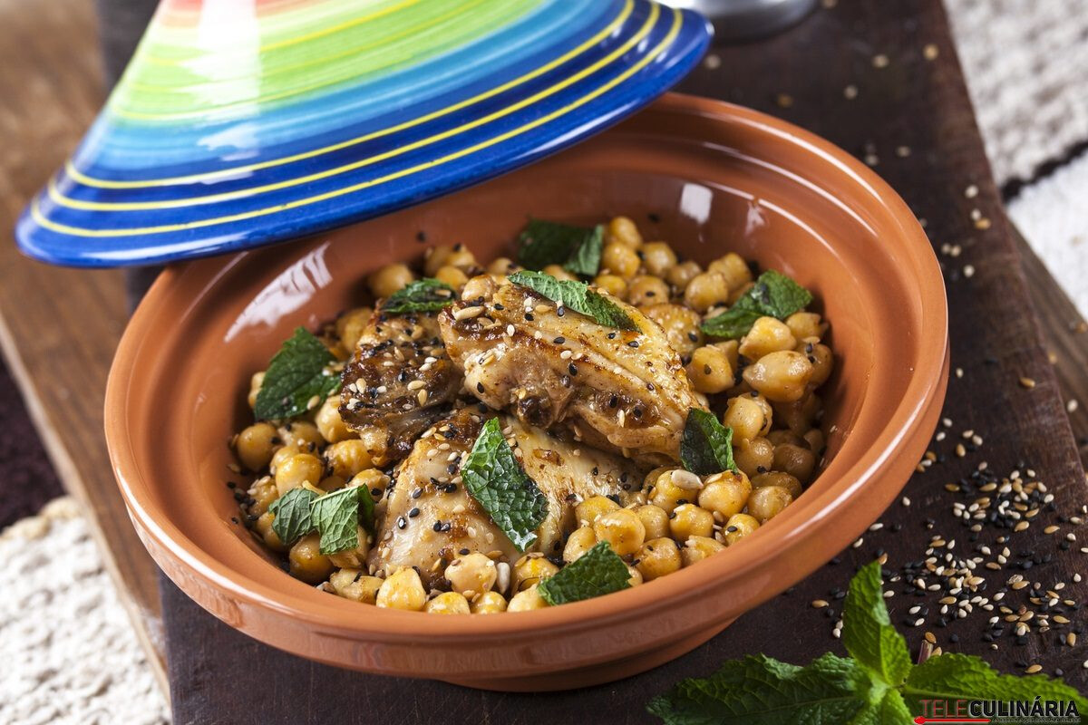 Receita de frango com grão e sésamo