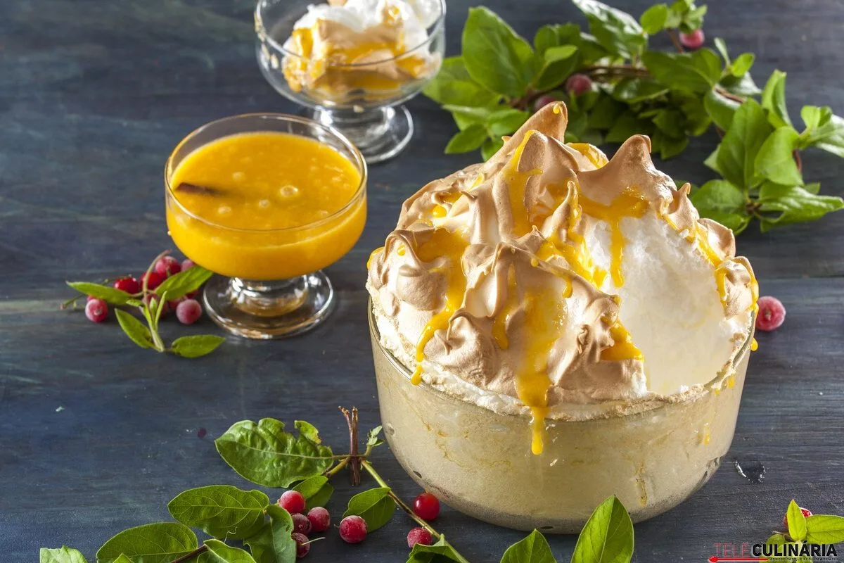 Molotof com molho de gemas