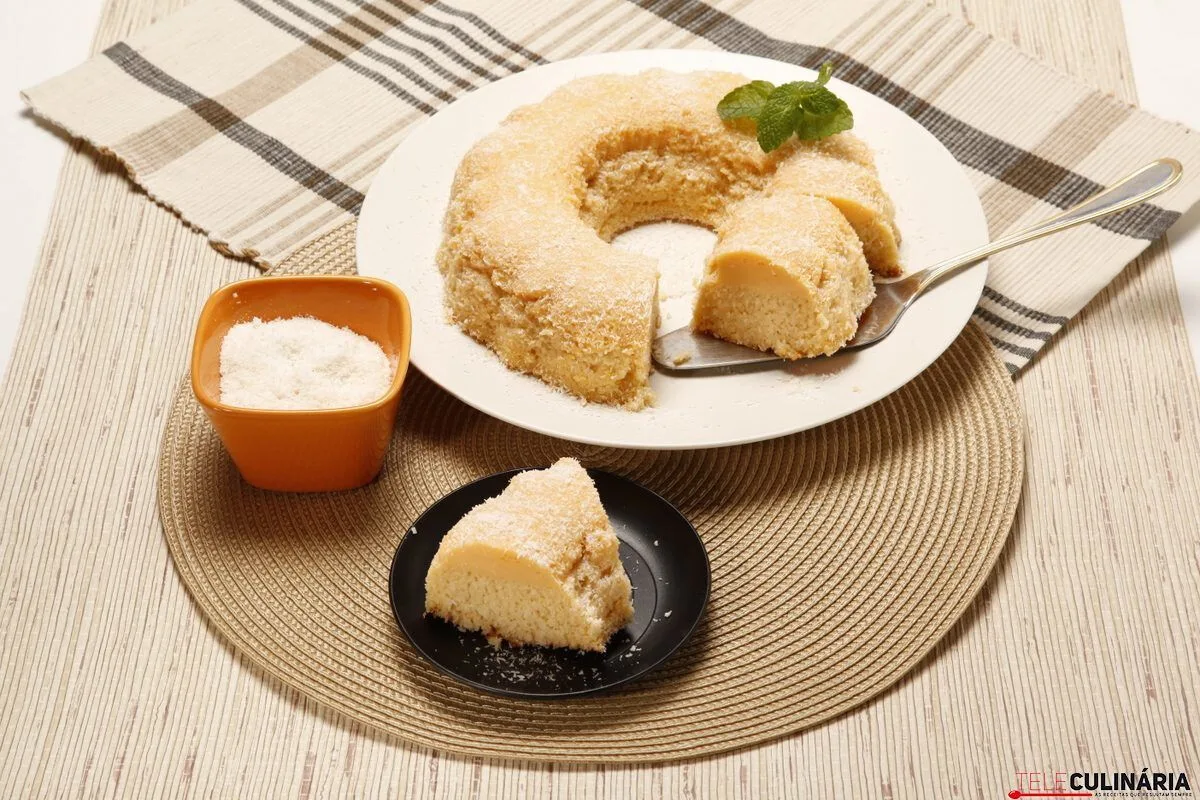 Bolo pudim de coco (robot de cozinha)