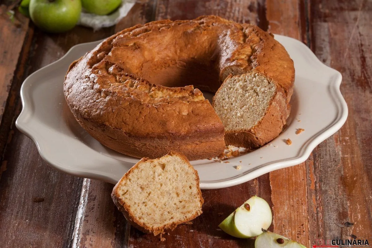 Bolo de maçã com vinho do porto