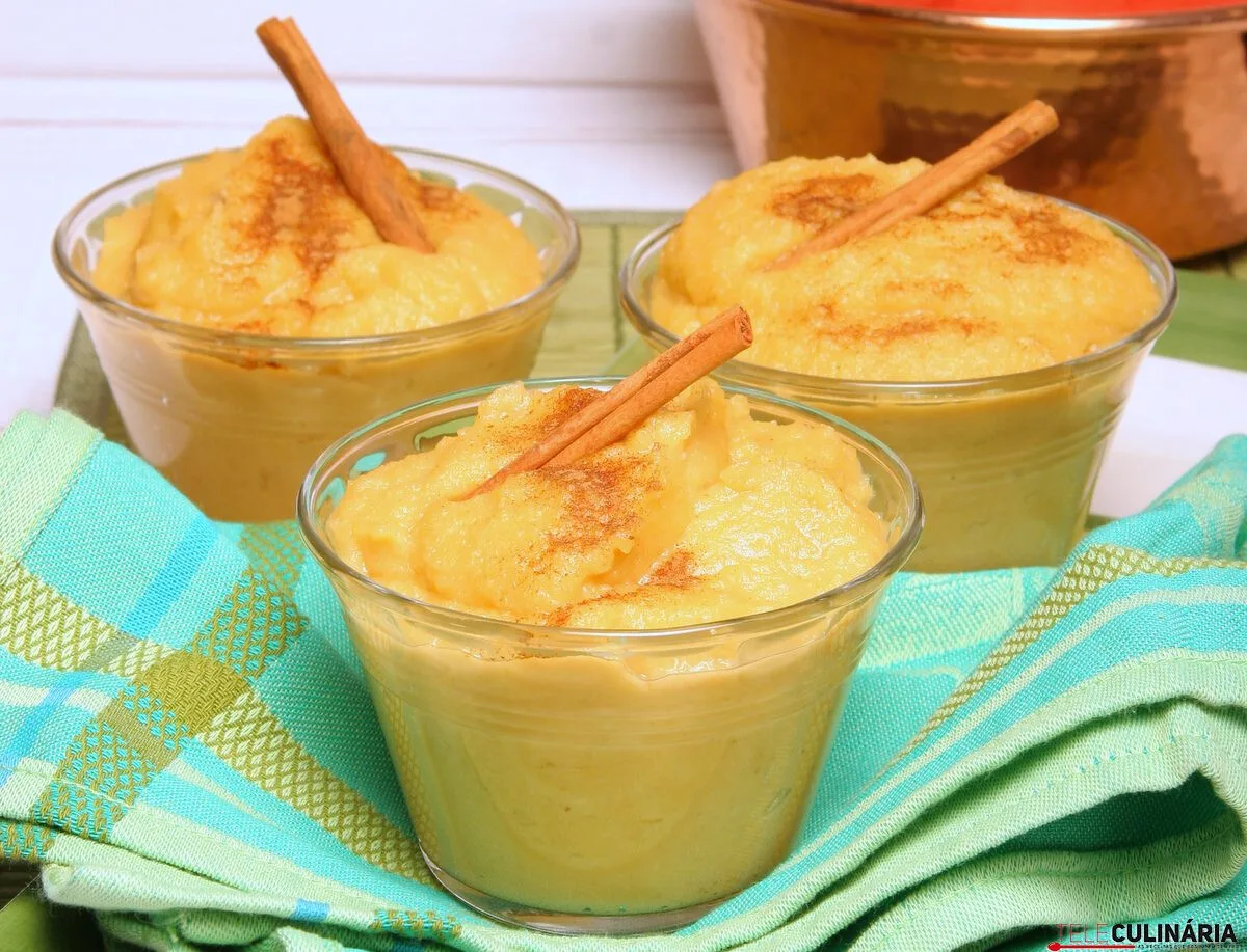 Doce de maçã com canela