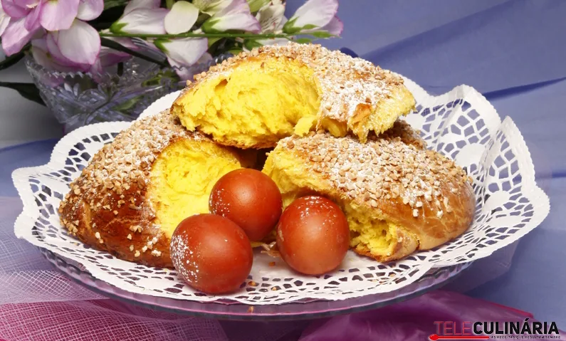 Folar doce com amêndoa