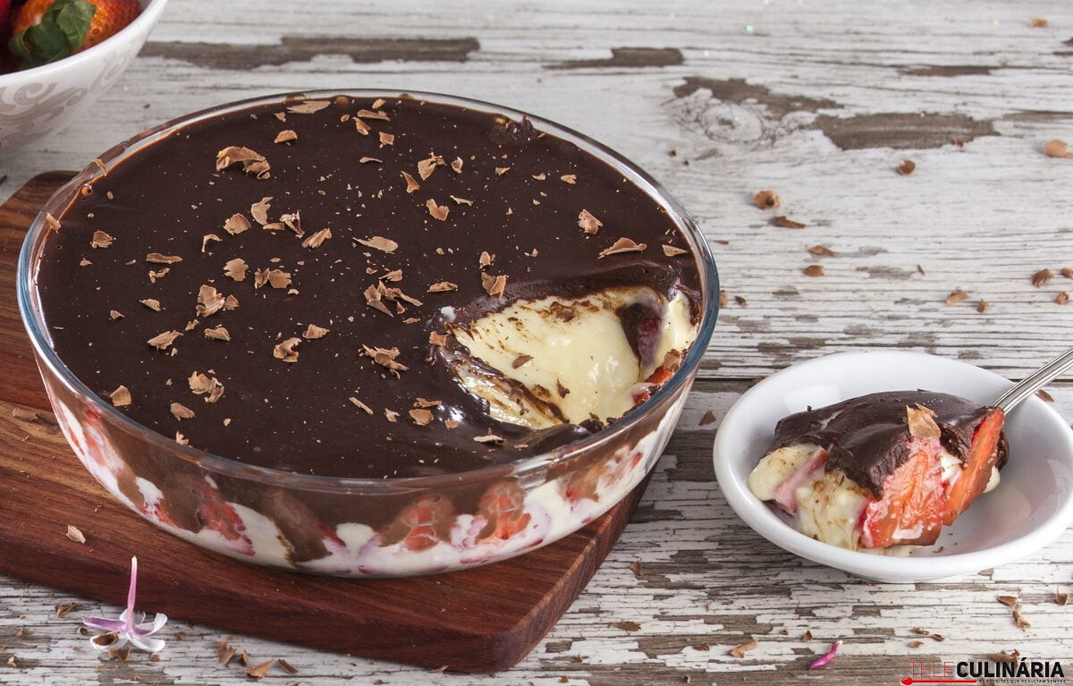 Bombom aberto de morango