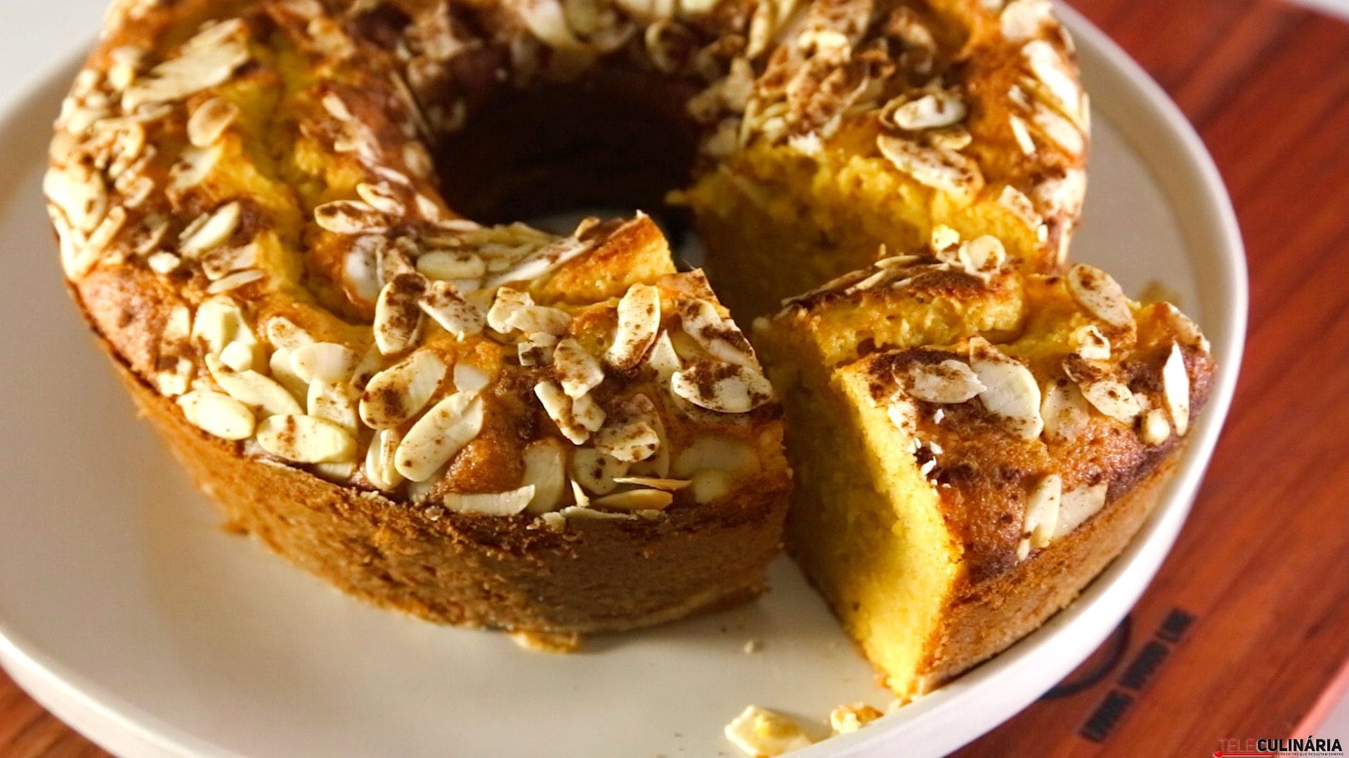 bolo de abóbora com amêndoas