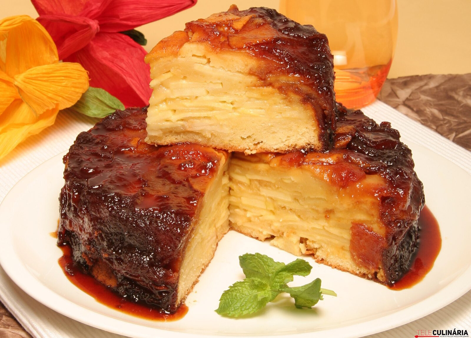 Bolo de maçã e caramelo