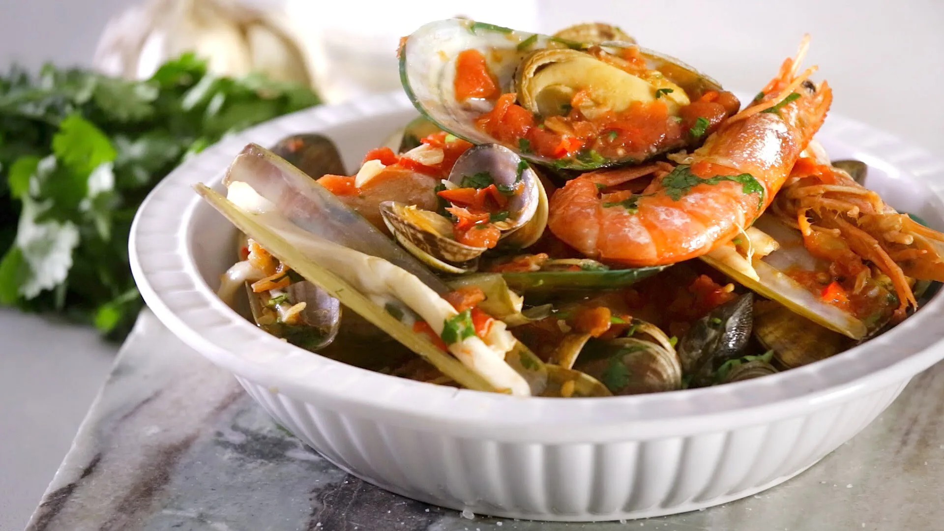 Mariscada com molho diabo