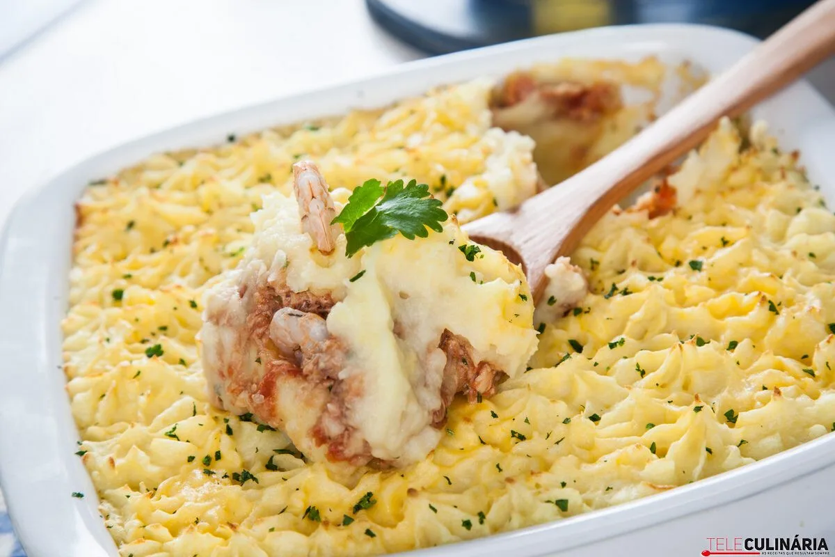 Empadão de atum com camarão