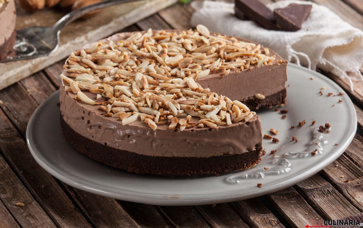 Cheesecake de chocolate e amêndoa (robot de cozinha)