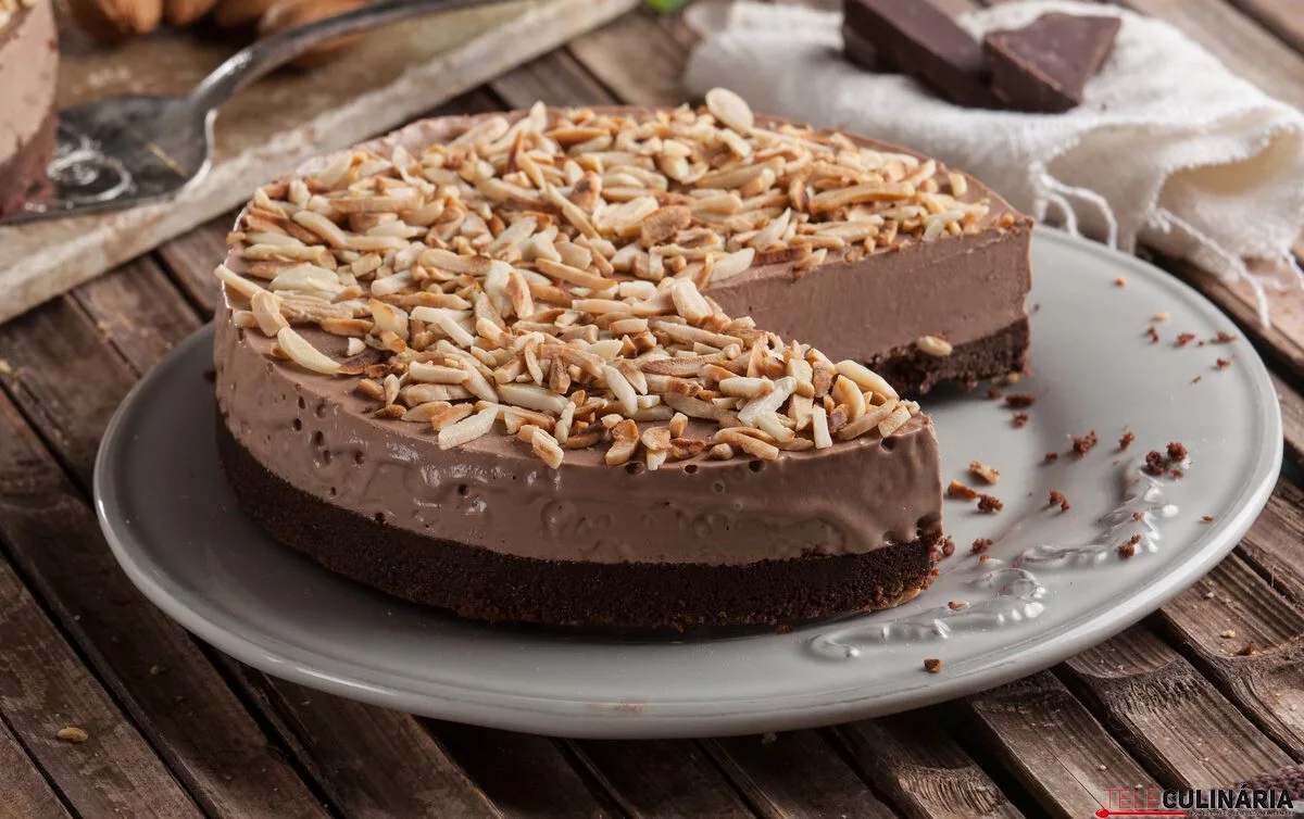 Cheesecake de chocolate e amêndoa (robot de cozinha)