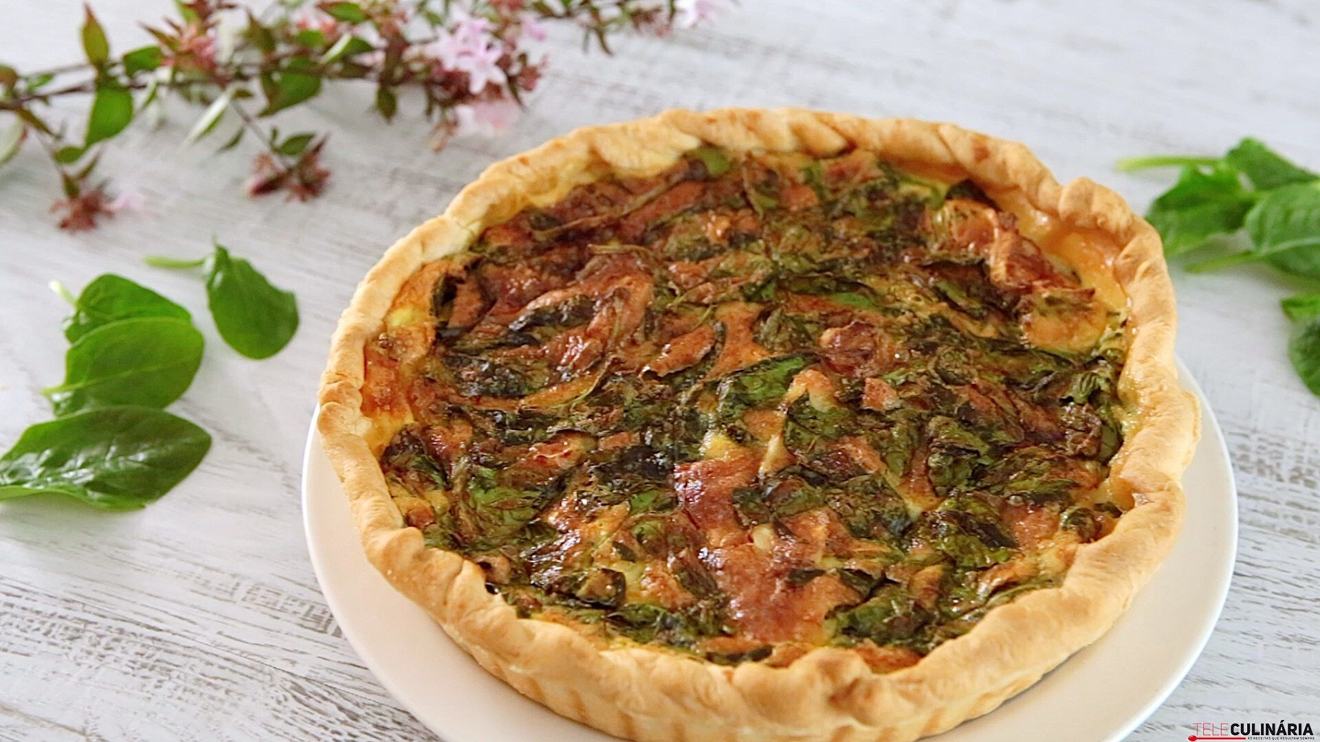 Quiche de queijo de cabra e espinafres