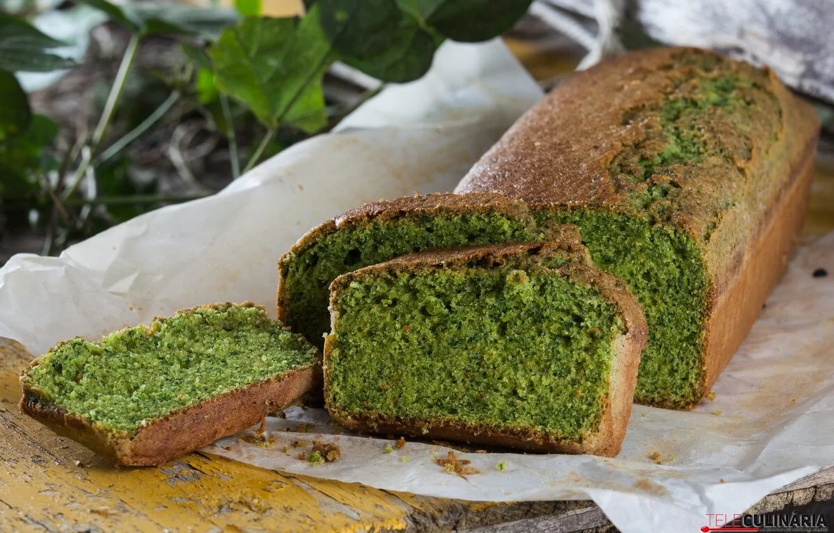 Bolo de espinafres
