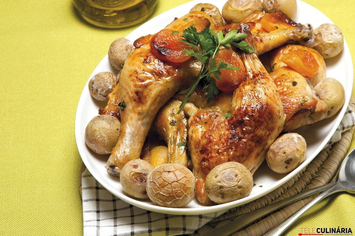 Pernas de frango com alperces e Vinho do Porto