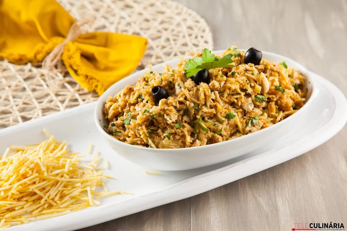 Receita de Frango à Brás