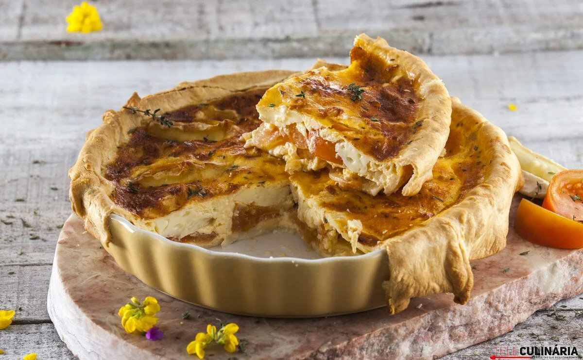 Tarte de tomate e camembert