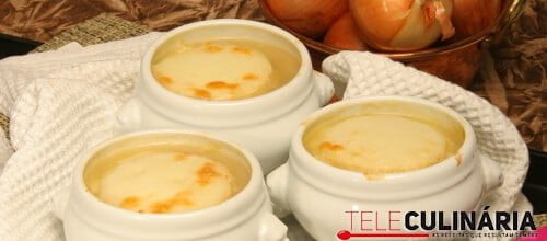 Sopa de cebola gratinada