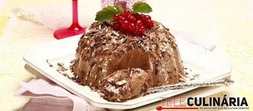 Mousse de chocolate enformada
